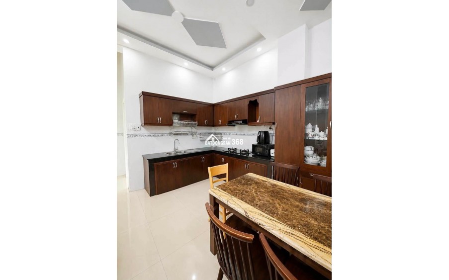 BÁN NHÀ 4 Tầng CHÍNH CHỦ, DTSD 200m, TRƯƠNG ĐÌNH HỘI P16Q8, CHỈ CÓ 5ty200